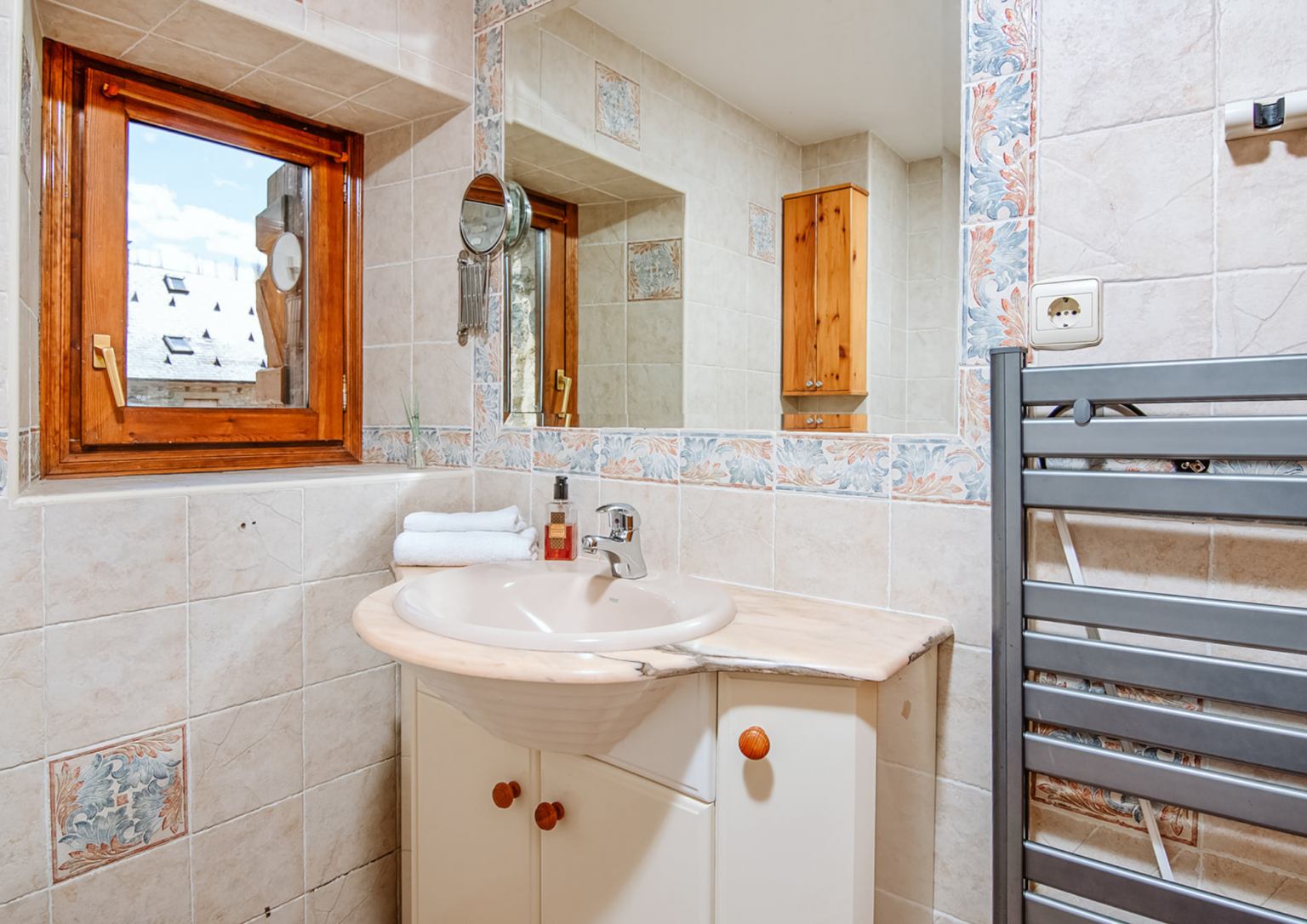 Baño vista ampliada Casa Cantal