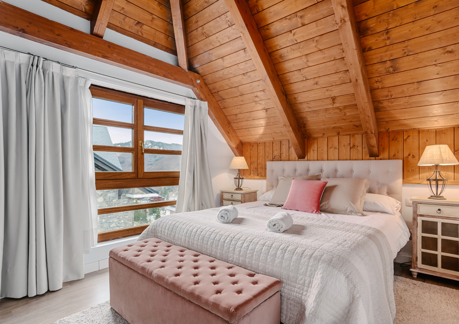 habitación cama matrimonio Formigal