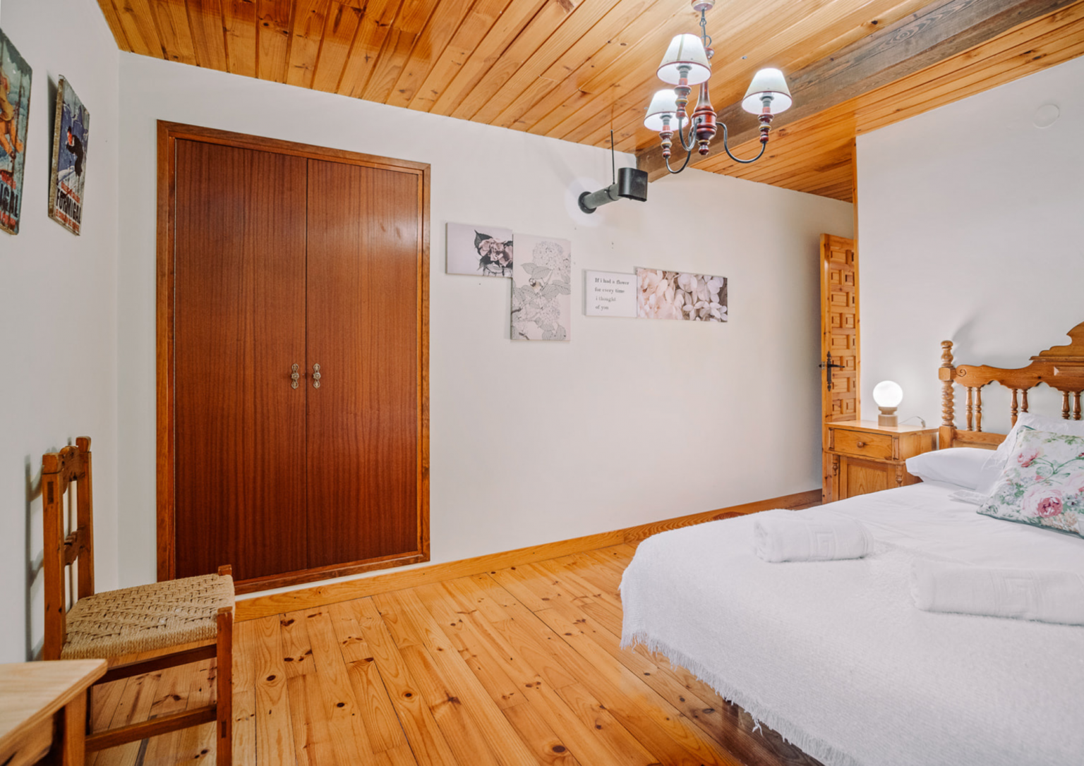 Dormitorio decoración del pirineo en Sallent de Gállego