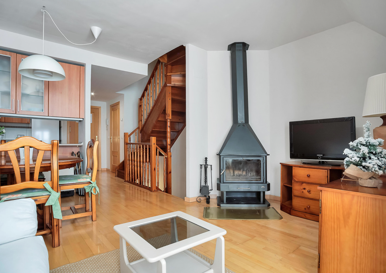 Alojamiento Argualas con chimenea