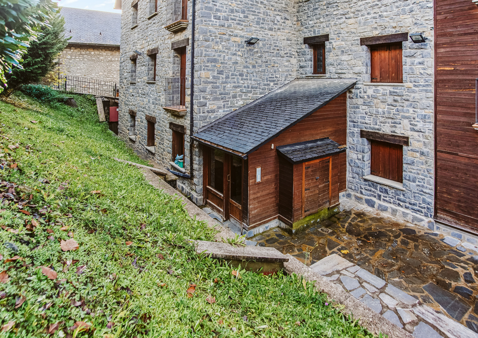 exterior Edelweiss